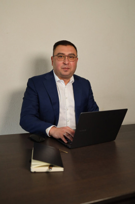 Мир Бахрамов