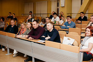 В МИРБИС прошел мастер-класс Ярослава Кабакова на тему «Финансовые рынки в период неопределенности»